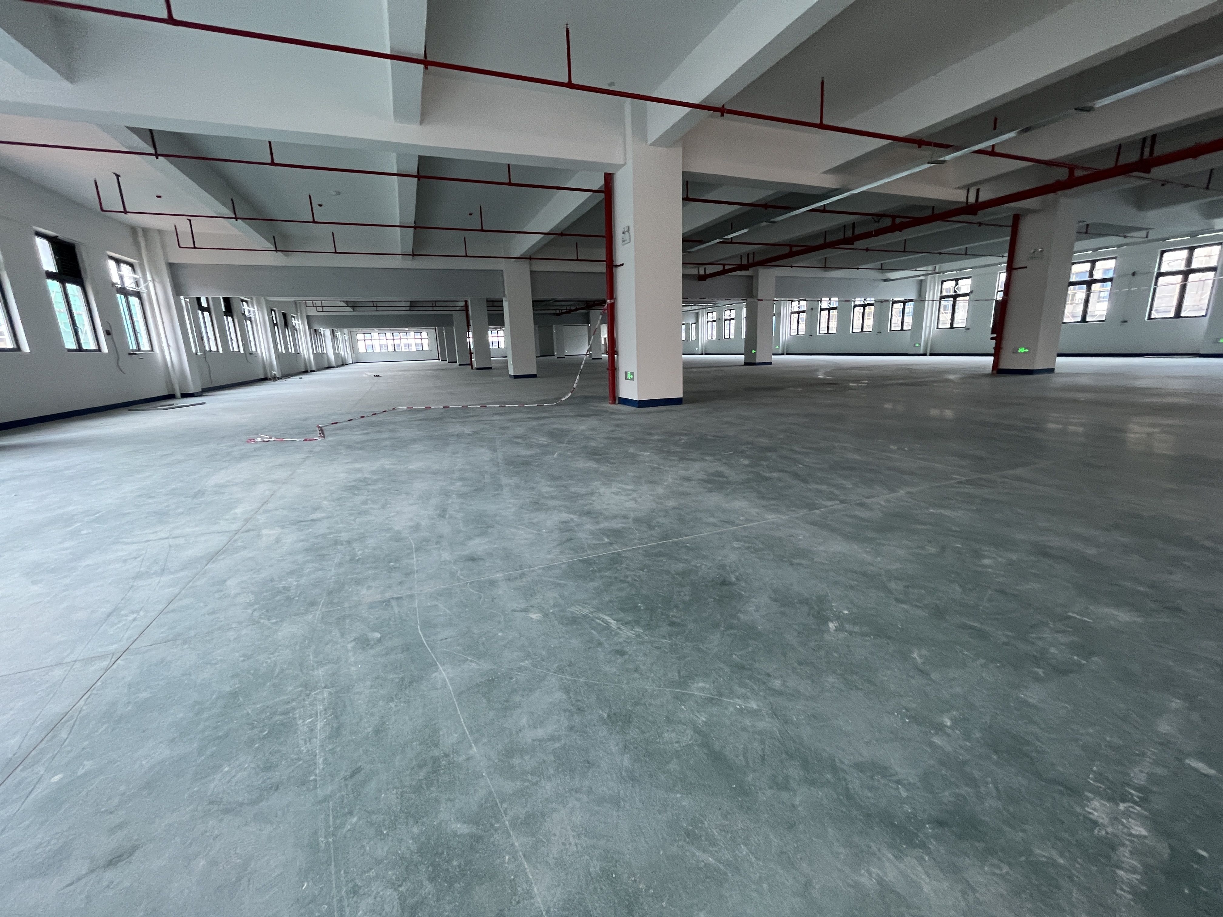 車間地坪起砂起灰如何處理？快速修補方法